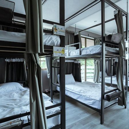 420 Hostel - Ekkamai Buds & Beds Bangkok Exterior photo