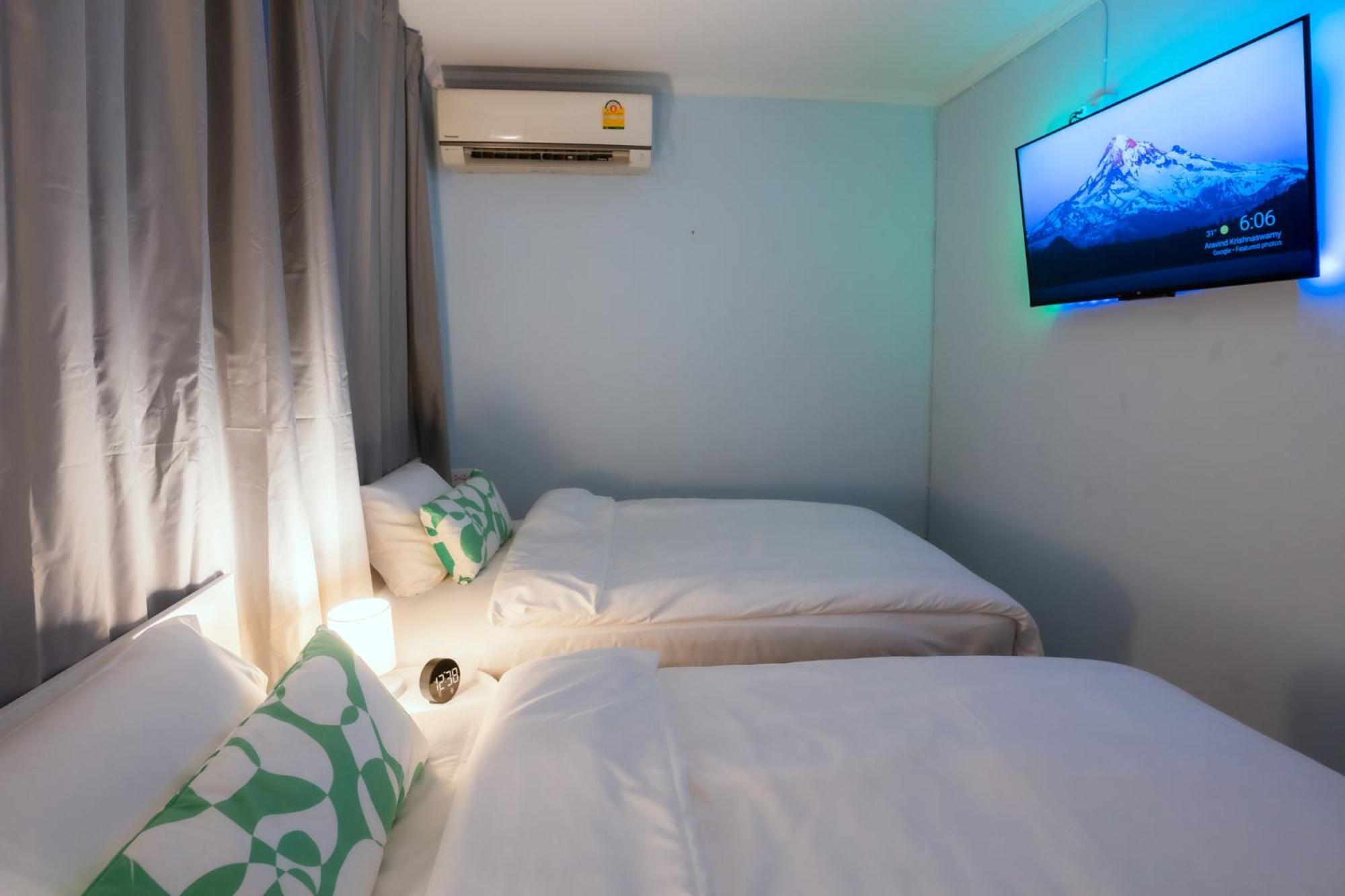 420 Hostel - Ekkamai Buds & Beds Bangkok Exterior photo