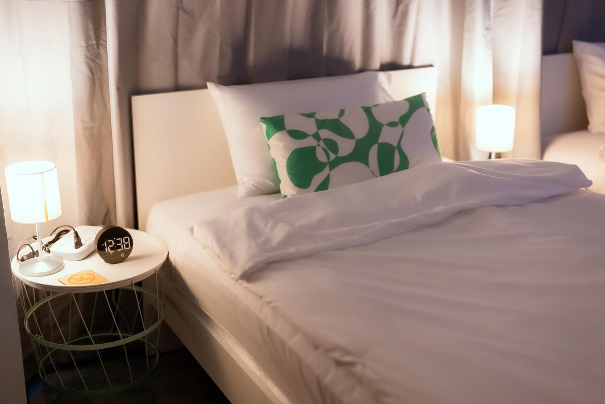 420 Hostel - Ekkamai Buds & Beds Bangkok Exterior photo